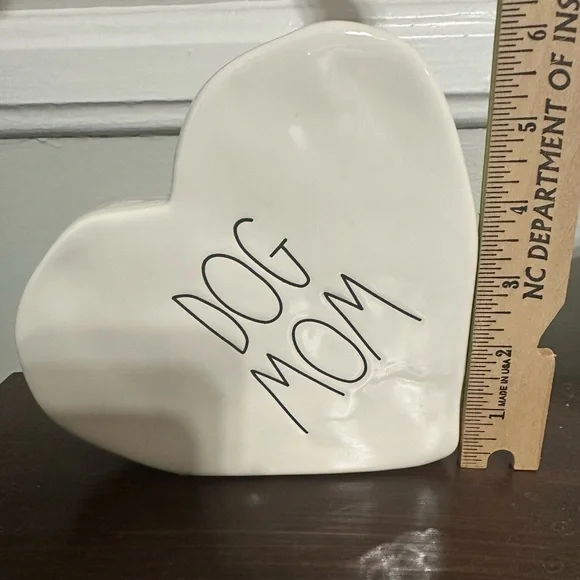 Rae Dunn Dog Mom Heart Sculpture - Picture 6 of 7